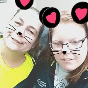 Meet your Posher, Sharon